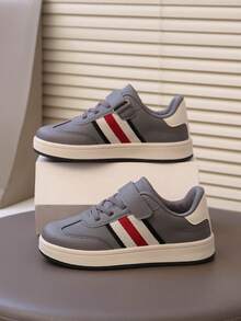 New Boys' Sports Shoes With Hook-And-Loop, Comfortable Flat Sole, German Training Shoes - Grey - View 2