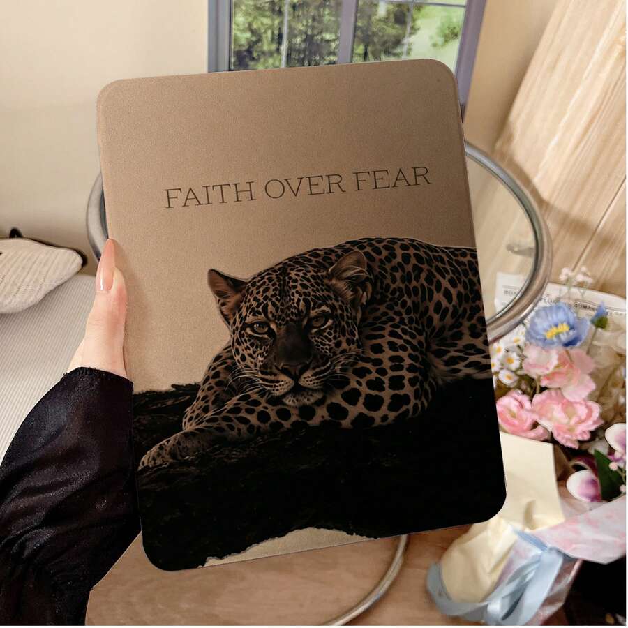 1件豹紋 Faith Over Fear 360度旋轉平板保護殼，相容 iPad 10代 10.9吋 2022 智慧保護殼/Air 13(M3 2025)/Air 11(M3 2025)/11(A16 2025)，相容 OPPO Pad、MatePad、Pad、Honor Pad、Xiaoxin Pad