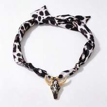 1pc Western Cowboy Vintage Creative Fashion Elegant Exquisite Luxurious Minimalist Personalized Exaggerated Bull Head Pendant Leopard Print Silk Scarf Fabric Necklace Jewelry Gift For Women Sisters Couples Ball Evening Party Ceremony, Suitable For Daily Wear Dating Party Holiday Gift Commuting Christmas Halloween - Multicolor - View 12