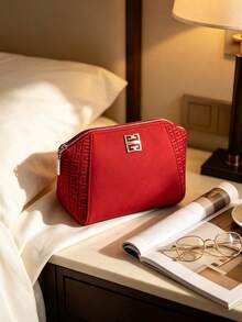 Givenchy Parfums 紅色化妝包，配金屬 4G Logo，便攜旅行拉鍊式化妝收納袋，多功能盥洗用品收納包，優雅女性假期禮物 - 紅色 - 查看 4