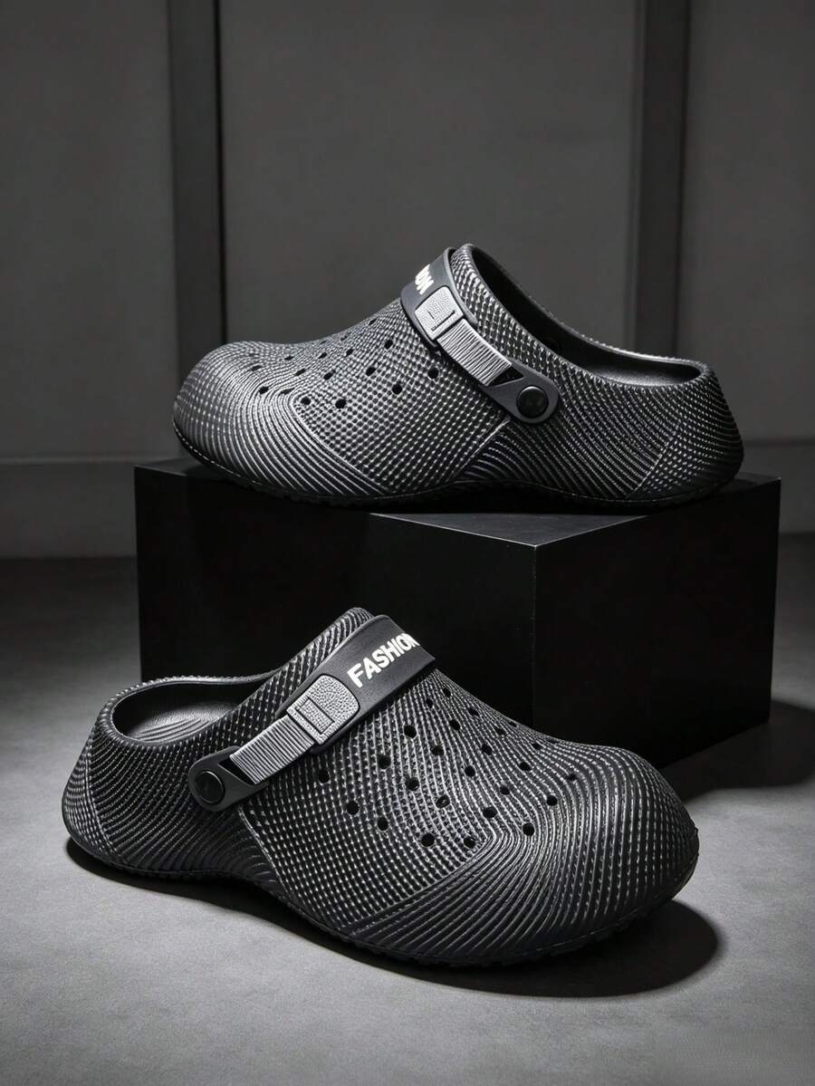 New Couple Hollow Breathable Non-Slip Closed-Toe Wide Band Slippers, Comfortable Versatile Clogs For Outdoor Wear, Beach Shoes For Men - Black - View 1