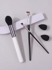 5Pcs Precision Makeup Brush Kit, 3Pcs Face Eye Makeup Brushes & 2Pcs Makeup Puff, Soft Synthetic Fiber For Blush, Brow, Eyeliner Daily Makeup Application - Multicolor - View 3