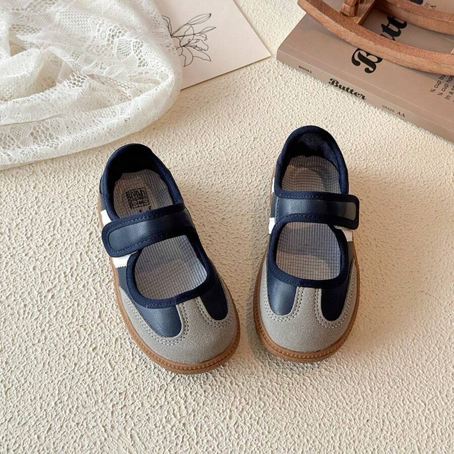 1 Pair Girls' Navy Blue Contrast Color Mary Jane Shoes, 2026 Spring/Autumn New Korean Style Sweet Soft Sole Anti-Slip Hook And Loop Toe Protection Casual Shoes - Navy Blue - View 1