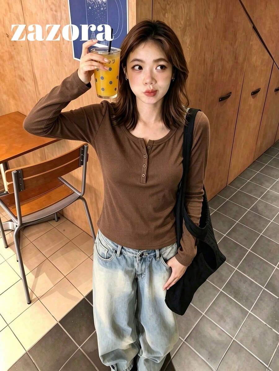 Women's Minimalist Solid Color Large Scoop Neck Long Sleeve T-Shirt, Slimming Elastic Base Layer Short Top For Early Autumn - Brown - View 1