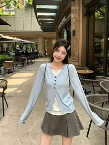 韓式時尚淺藍色女款 2 合 1 長袖 T 恤，鈕扣設計不對稱修身打底上衣 - 淺藍色 - 查看 2