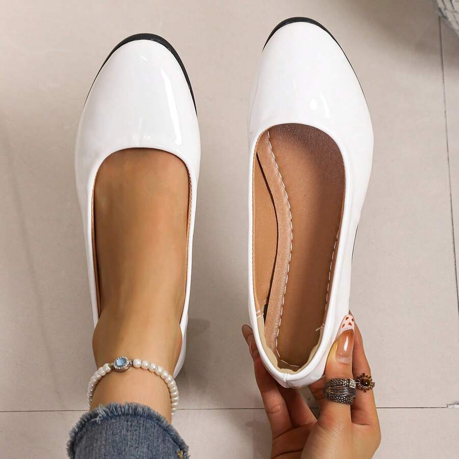 Women's Minimalist Round Toe Shallow Flat Slip-On Shoes, Soft Comfortable Commuter Shoes, Plus Size Slouchy Slip-On Shoes - White - View 1