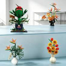 838Pcs Man‑Eating Flower Decor Building Blocks Set, Bag‑Packed 3D Eternal Flower Toy. Includes Man‑Eating Flower, Tropical Bird Of Paradise & Bird‑Shaped Flower. For Flower Lovers, Build Patience & Imagination, Desktop Ornament, Unique Couple Gift > - Multicolor(Bag) - View 2