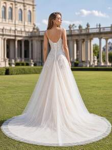 Elegant V-Neck Mesh Fabric Wedding Dress With Applique A-Line Long Gown Including Cathedral Wedding Veil Bridal Long Veil - Beige - View 3