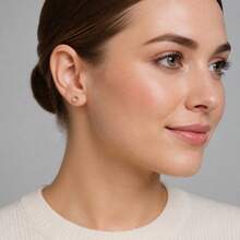 1 Pair Gold Hollow Circle Rhinestone Stud Earrings, Korean Style Lightweight Luxury Small Hoop Sparkling Earrings For Daily Commute - Gold - View 2