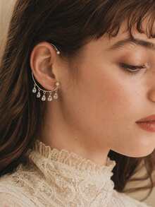 outingfit 1 Pasang Anting Kait Telinga Bentuk Tetesan Air Desain Minimalis dengan Hiasan Berlian Imitasi, Aksesoris Fashion untuk Wanita - Perak - View 3