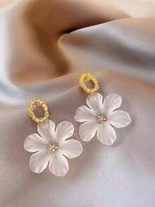 1 Pair Minimalist Versatile Flower Stud Earrings, Ins Style Forest Petal Earrings, Fresh Versatile Women's Jewelry - White - View 3