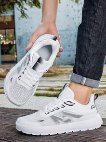 1 Pair Men's Lightweight Breathable Shock-Absorbing Wide Toe Box Casual Sports Shoes, Anti-Slip Wide Fit - White - View 3