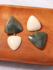 1pc Retro European And American Style Personalized Contrast Color Geometric Triangle Resin Pendant Exaggerated Earrings For Women - Personalized Earrings - View 6