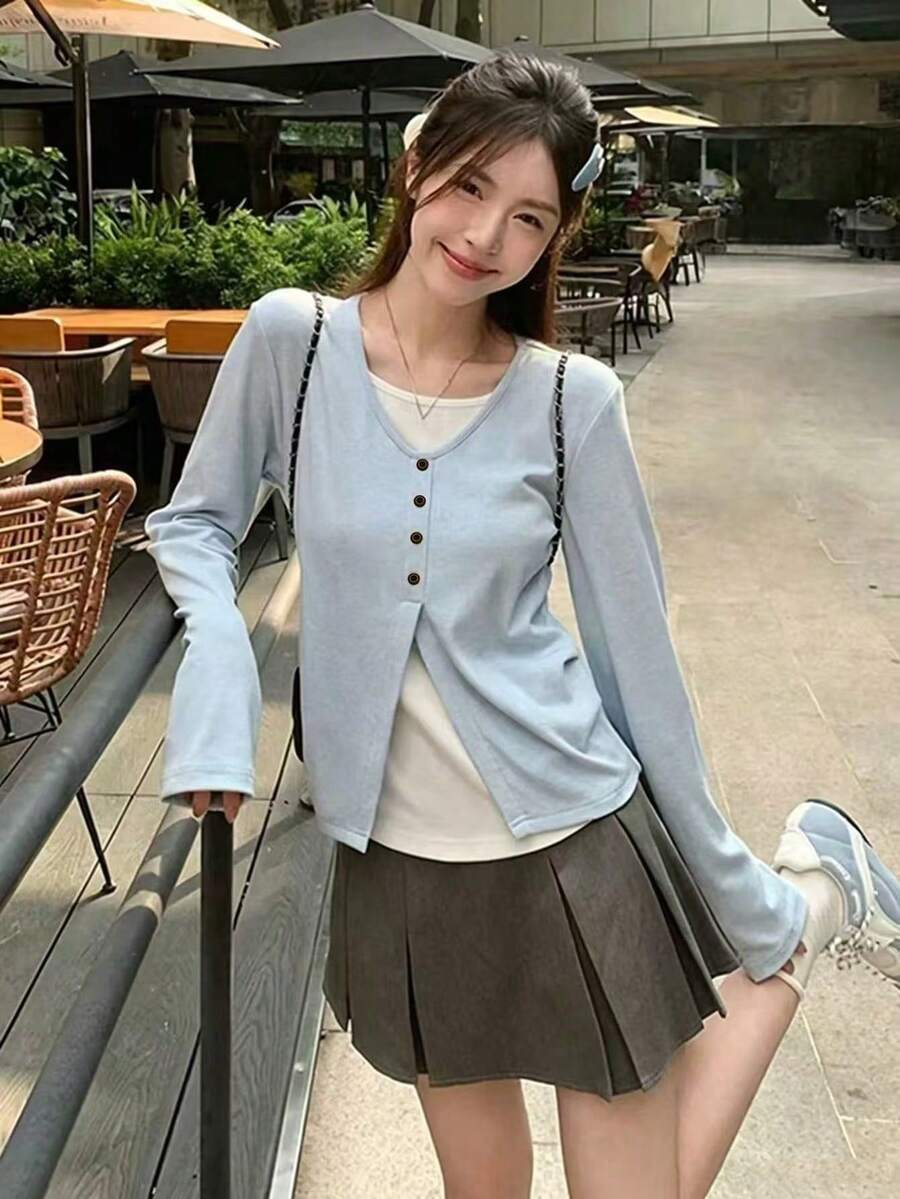 韓式時尚淺藍色女款 2 合 1 長袖 T 恤,鈕扣設計不對稱修身打底上衣 - 淺藍色 - 查看 1