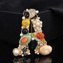 1 pieza Broche de letra de perla de cristal, alfiler de letra de esmalte colorido chapado en oro, regalo de joyería, adecuado para abrigo, bolso, sombrero, uso diario - Multicolor - Ver 11