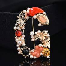 1 pieza Broche de letra de perla de cristal, alfiler de letra de esmalte colorido chapado en oro, regalo de joyería, adecuado para abrigo, bolso, sombrero, uso diario - Multicolor - Ver 6