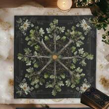 1pc Tarot Cloth Vintage Floral Oak Altar Cloth, Soft Square Divination Tablecloth For Tarot Card Reading, Witchcraft Home Decor Tapestry Tarot Cloth, Divination Oracle Card Reading Mat, Spiritual Witchcraft Home Decor - Multicolor - View 1