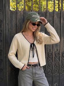 Gentle Style Lace-Up Outerwear, Full-Body Vertical Striped Cable Cable Contrast Color Wavy Hem, Versatile Short Knit Top, Suitable For Daily Commute, Date, Afternoon Tea - Apricot - View 3