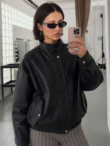 OUTTA BOX 女款時尚黑色PU飛行員夾克，立領、壓扣、拉鍊開襟、彈性下擺、側口袋，冬季休閒街頭風保暖外套 - 黑色 - 查看 5