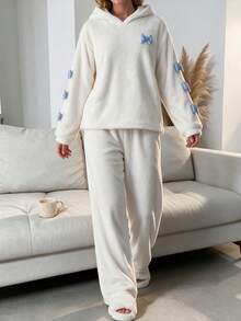 Autumn/Winter Coral Fleece 3D Bow Hooded Cute Ears Sweet Princess Style Long Sleeve Long Pants Pajama Set - White - View 4