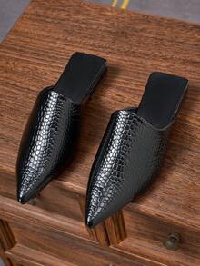 Women's French Vintage Black Pointed Toe Open Back Mule Shoes, Elegant Chunky Low Heel Sandals, Suitable For Daily Wear, Dating And Office Commute - Black - View 1