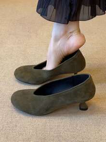 Women's 2025 New Chunky Heel Pumps V-Cut High Heels Square Toe Retro Granny Shoes Spring Witch Shoes - Army Green - View 7