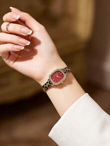 1pc Women's Square Oval Vintage Rhinestone Watch, Gold Alloy Case With Rhinestone Bezel, Red Dial, Leopard Print Metal Mesh Strap - Red - View 5