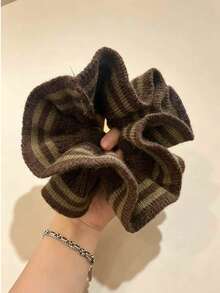 1PC Double-Layer Knitted Striped Scrunchie For Women, Ruffled Yarn Hair Tie, Oversized Ponytail & Bun Hair Ring Hair Accessory - Multicolor - View 9