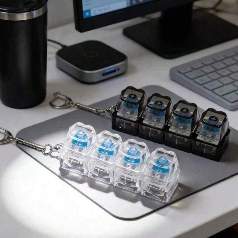 1 buah Gantungan Kunci Keyboard ABS 4 Tombol untuk Meredakan Stres - Mainan Ujung Jari, Liontin Tutup Tombol Keyboard untuk Meredakan Stres, Efektif Meredakan Stres, Gantungan Kunci Ransel Mainan Pereda Stres, Pilihan Sempurna untuk Hadiah Pesta, Hadiah, dan Hadiah untuk Teman. - MultiWarna - View 1