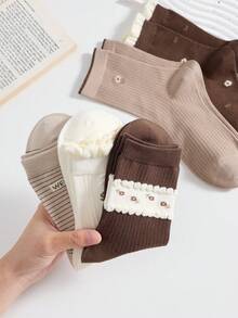 5 Pasang Kaos Kaki Wanita Motif Bunga dan Desain Renda Cantik Warna Kopi, Panjang Setengah Betis, Musim Gugur/Dingin, Anti Selip, Nyaman, dan Lembut - Coffee Brown - View 3