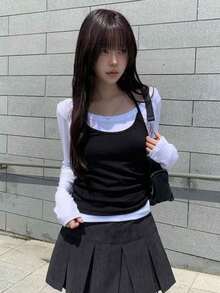 Setelan Kasual 2 Potong Gaya Korea Minimalis dengan Model Tank Top Halter Neck dan Kaos Lengan Panjang - Hitam - View 4