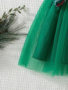 Young Girls Christmas Long Sleeve Dress, Green Mesh Tutu Dress With All-Over Print, Green Base With Ruffle Hem And Flutter Sleeves, Ribbon Bow, Santa Claus, Snowman, Christmas Tree, Snowflake, Holiday Party, Sweet Princess Style, Fashionable, Casual, Autumn/Winter, Daily Wear - Green - View 5