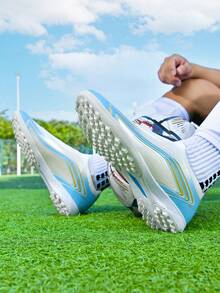 1 Pair World Cup Style Latest Women's Football Shoes, TF Turf Studs Training Cleats - White - View 5