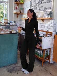 Stand Collar Zip-Up Fitted Short Jacket & High Waist Flared Yoga Pants 2 Pieces Set - Black - View 7