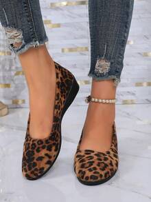 Women's Lightweight Suede Vintage Leopard Print Round Toe Low Vamp Slip-On Wedge Heel Pumps - Brown - View 3