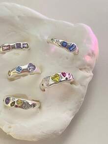 Women's Asymmetrical Alloy Metal Colorful Heart Ring, Niche Vintage Personalized, Minimalist Versatile Elegant Ring - Multicolor - View 4