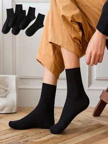 1/5 Pairs Women's Mid-Calf Solid Color Minimalist Breathable Casual Sports Socks, Fun Halloween Gift Socks - Black - View 2