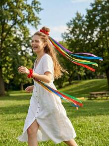 Set Pita Rambut Pelangi 6/1 buah, Set Pita Senam dan Tari Cocok untuk Kelas Musik, Pesta Bertema, Perlengkapan Liburan, Perlengkapan Tari Cocok untuk Pernikahan, Pesta Bertema, dan Pertunjukan Tari, dll. - pita pelangi di pergelangan tangan - View 3