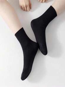 1/5 Pairs Women's Mid-Calf Solid Color Minimalist Breathable Casual Sports Socks, Fun Halloween Gift Socks - Black - View 12