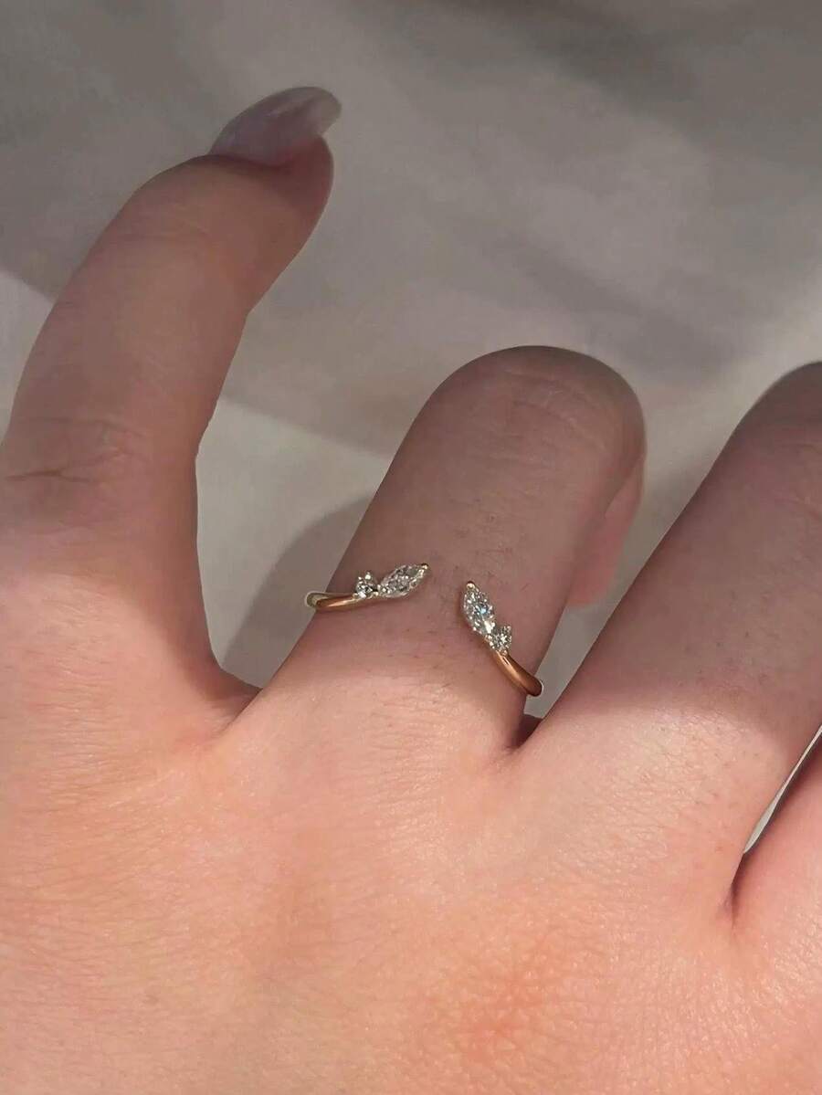 1pc Sparkling Wing Ring For Women, Luxury Niche Design, High-End Fashion Elegant Elegant, Open Adjustable Finger Ring, Suitable For Daily Wear, Gatherings And Parties - Gold - View 1