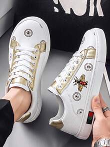 GAISIMA Fashion Men's Bee Pattern Gold Patchwork Low-Top Sneakers, Casual Flat Lace-Up Shoes Suitable For Street Daily Wear In Spring And Autumn - White - View 5