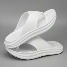 Men's White Thick Sole Flip Flops, Beach Vacation Seaside Slip-On Outdoor Walking Casual Sandals, Comfortable Summer Toe-Post Slippers, Fashion Open-Toe Slides, Unisex - White - View 6