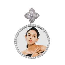 Kalung Liontin Bingkai Foto Bulat Besar dengan Gesper Daun Semanggi Kustom, Aksesori Perhiasan untuk Wanita dan Pria, Gaya Hip-Hop dengan Zirkonia, Tampilan Premium - Jepitan daun semanggi berdaun empat, bulat besar - View 6