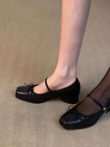 女款通勤磨砂皮革極簡一腳蹬樂福鞋，法式低鞋面方頭復古粗跟奶奶鞋 - 黑色 - 查看 3