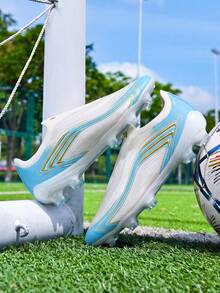 1 Pair World Cup Style Latest Men's Football Shoes, AG Long Stud Turf Training Boots - White - View 3