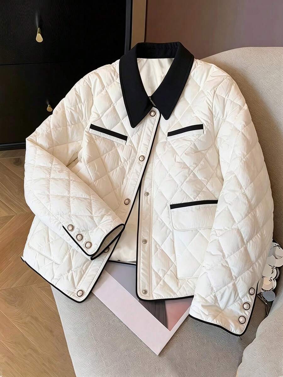 Jaket Musim Dingin Wanita Warna Putih dengan Lapisan Quilted, Kerah dan Saku Warna Kontras, Jaket Lengan Panjang Potongan Reguler, Pakaian Musim Dingin yang Modis - Putih - View 1