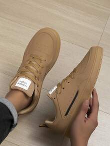 Men's All-Season Casual Lace-Up Low-Top Round Toe Sneakers For Daily Outings And Shopping - Brown - View 1