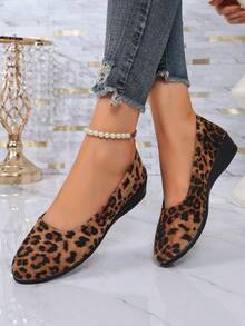 Women's Lightweight Suede Vintage Leopard Print Round Toe Low Vamp Slip-On Wedge Heel Pumps - Brown - View 7
