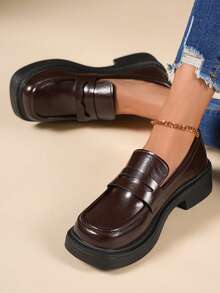 Sepatu Loafer Kulit Mengkilap Gaya Inggris untuk Wanita, Sol Tebal, Sepatu Kulit Slip-On Ujung Bulat yang Menambah Tinggi Badan, Sepatu Komuter Retro Serbaguna - Coklat - View 5