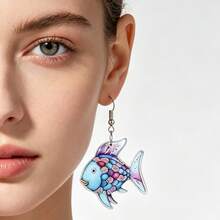 1 pieza Pendiente de gancho de oreja de acrílico con diseño de pez de dibujos animados colorido, estilo de vacaciones oceánico, pendientes creativos con forma de pez pintado para mujeres, joyería de oreja divertida y personalizada - Azul - Ver 6